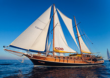 Luxury yacht hire Bodrum Turkey