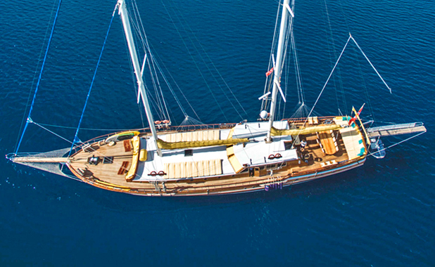 Large luxury yacht for 17 guests cruising Greek Islands & Turkish coast